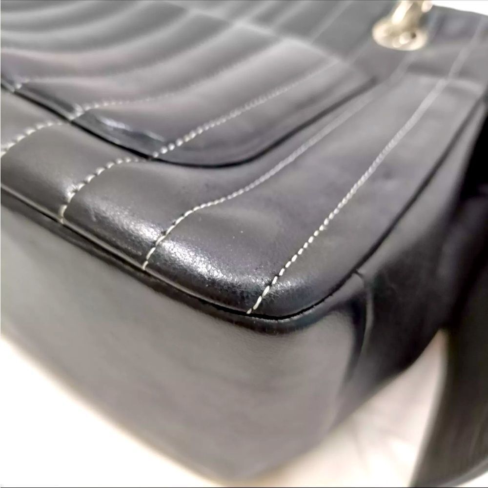 Chanel Vtg Black Vertical Quilted Leather Mademoiselle Ligne Camera Shoulder Bag - Picture 8 of 16